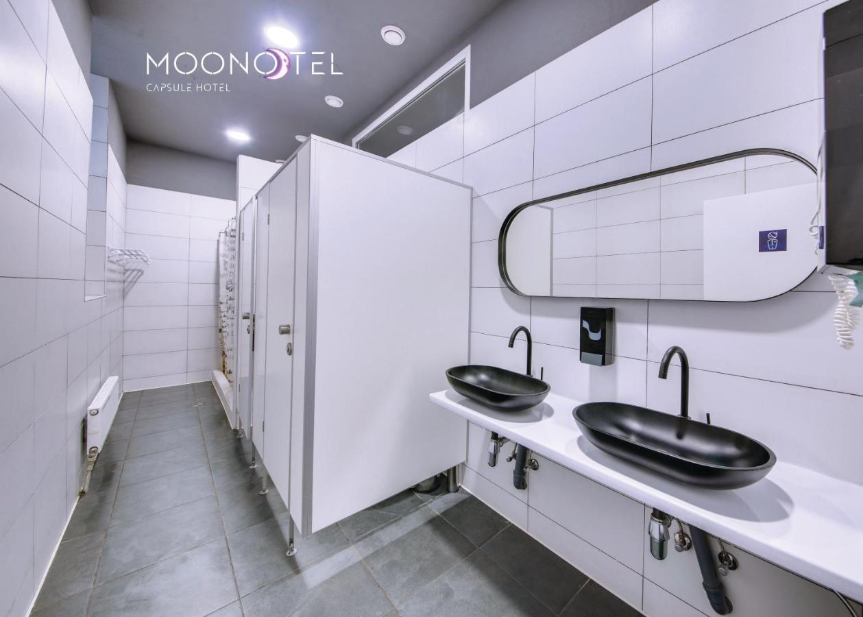 Moonotel Maidan Kiev Buitenkant foto